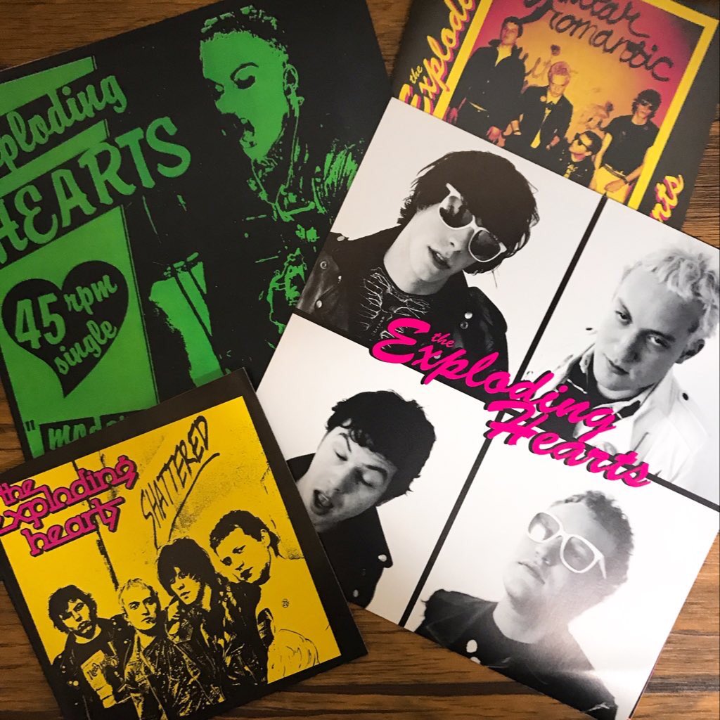 A_mgskcityjpn's tweet photo. 今日は世界中がギターロマンチックに違いない🎸
#TheExplodingHearts #ExplodingHearts
#GuitarRomantic
#ModernKicks
#TeenageFaces
Jeremy - Kid, Matt and Adam, R.I.P. https://t.co/Z0vQhqZyqG