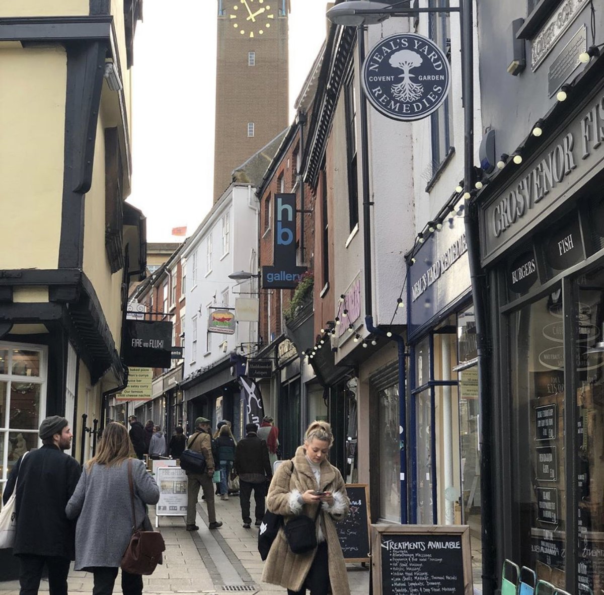 tcnuk's tweet photo. We love the quirky feel of #norwichlanes full of creative and unique shops and a whole lot of places to eat!! 🏙🍔🍩🥡👣
#FuelStudios #FuelStudiosNorwich #Norwich #NorwichWorkspace #TCNUK #TCN #TrammellTCN #CuriousMinds #Workspace #Offices #CreativeOffices #CreativeAgencies https://t.co/EkujuEUsCH