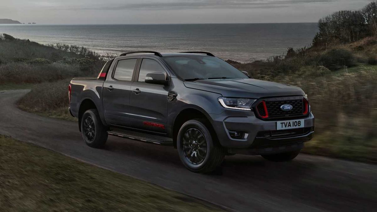 CarsSouthAfrica's tweet photo. A new special-edition Ford Ranger Thunder is due for the SA market very soon! See what's coming your way here: https://t.co/LmDHRRgppo https://t.co/eymcFSi869