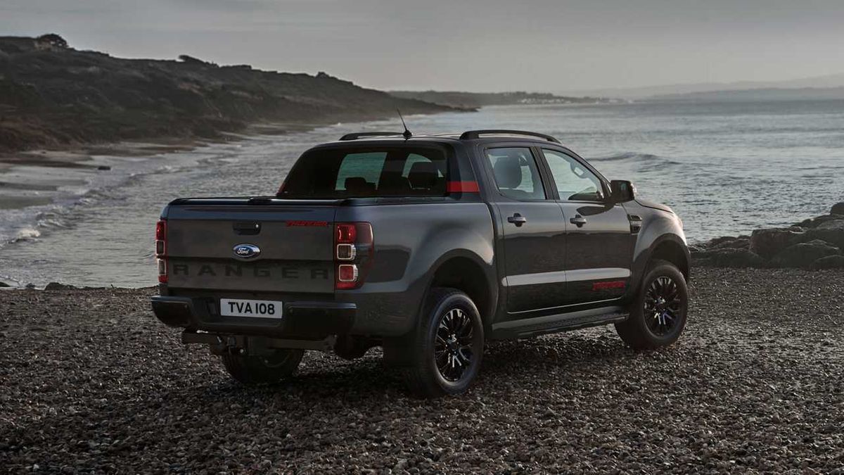 CarsSouthAfrica's tweet photo. A new special-edition Ford Ranger Thunder is due for the SA market very soon! See what's coming your way here: https://t.co/LmDHRRgppo https://t.co/eymcFSi869
