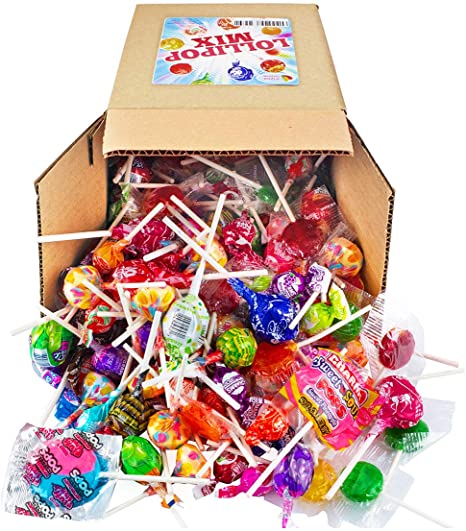 AllistonFoot's tweet photo. Happy national lollipop day! Hope you don't eat one that tastes like feet! 😂#lollipop #candy https://t.co/k7RjEfkxV1