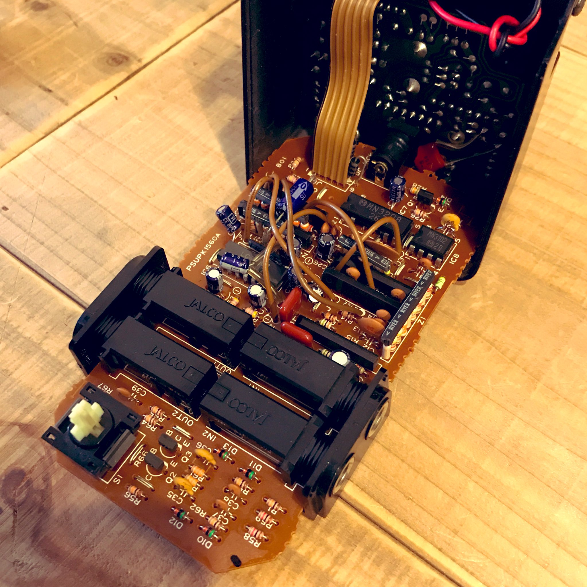 Yamaha CH-100 stereo chorus 修理 - TOKYO EFFECTOR Yamaha CH-100 stereo chorus 修理 - TOKYO EFFECTOR