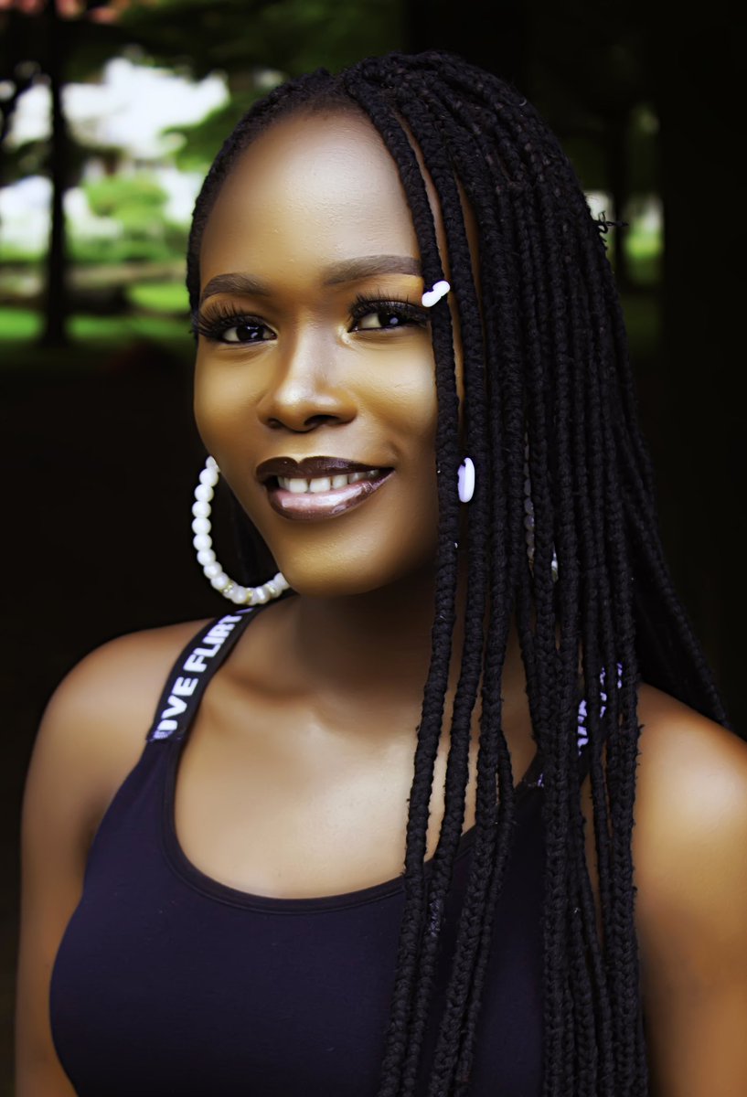 officialgurung's tweet photo. Here's our recent outdoor shoot, #LifeExpression
-Shot and Retouched @mc_official01
-Model Manager @sleekydamian231
-Makeup Artist - flora ville on IG
- location : Ibadan, Oyo state
RT, drop comment and remember to make referrals π #officialgurumedia #officialgustudio https://t.co/pRLiQlk6kP