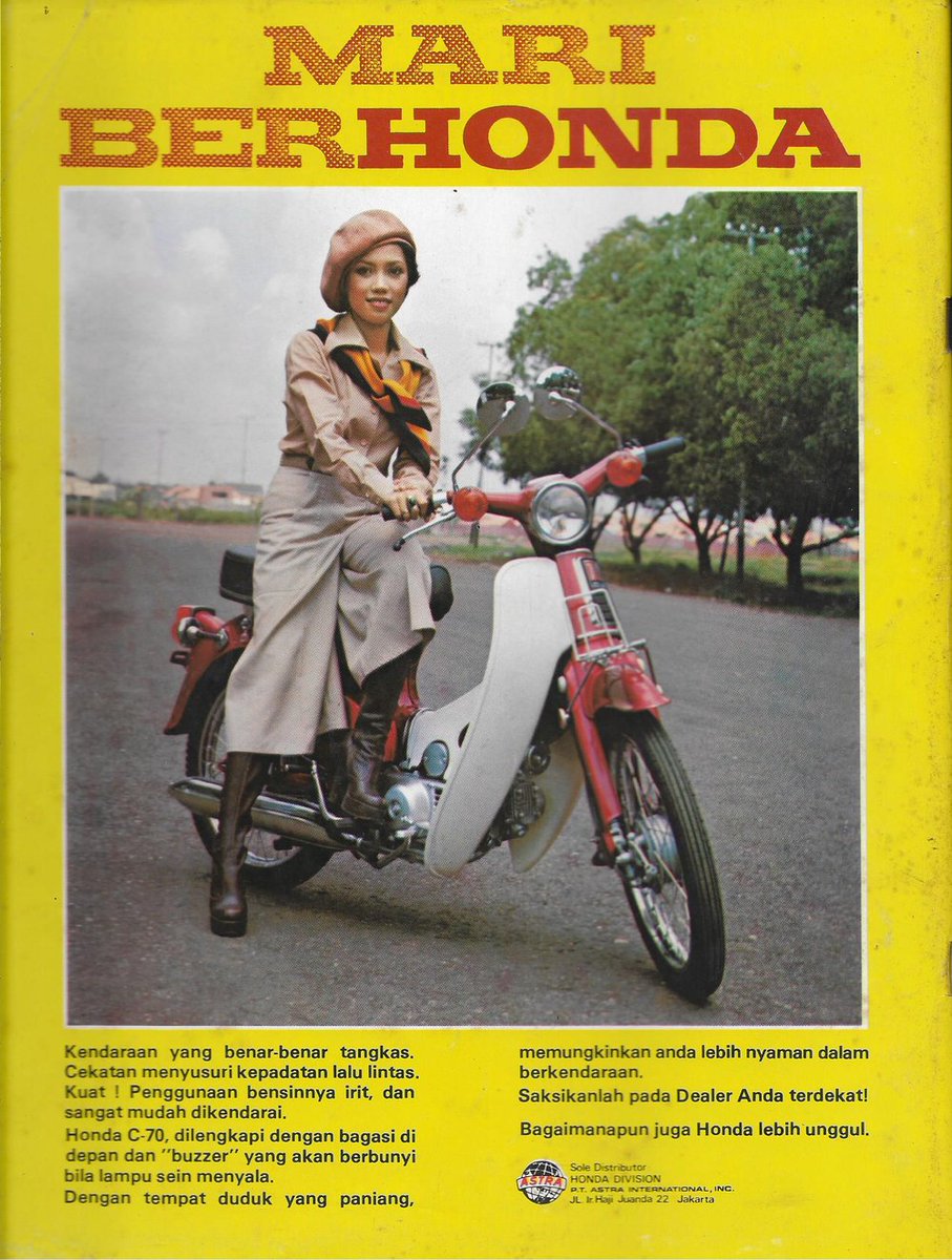 potretlawas's tweet photo. Beginilah awal masanya banyak orang Indonesia tidak naik sepeda motor lagi.

Bukan, bukan sebab beralih ke kendaraan umum. Tapi karena ganti jadi naik honda~

#Iklanlawas dari majalah Kartini tahun 1977(kiri) dan 1975. https://t.co/CyuvRmoA7G