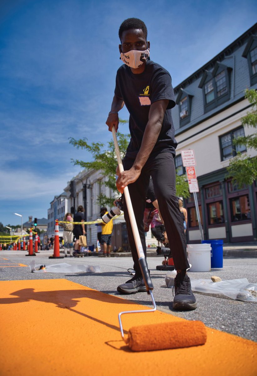 theBPVT's tweet photo. An Ally is someone who has privilege, but chooses to stand for and with marginalized communities by taking tangible, ongoing actions to dismantle systems of oppression. These are our allies! #ally #blacklivesmatter #theblackperspectivevt #endracism #blacklivesmattermural https://t.co/oWhZeF3rji