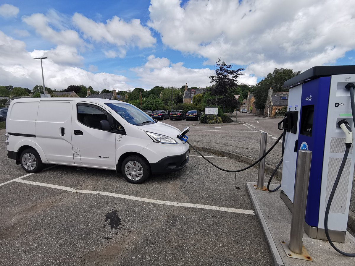 DawnInTheNorth's tweet photo. Off on a road trip today to the West Coast. Stage 1 Helmsdale to Dornoch. Its a lovely wee village and the busiest I have seen it since I moved North. https://t.co/txttRmv7Nk