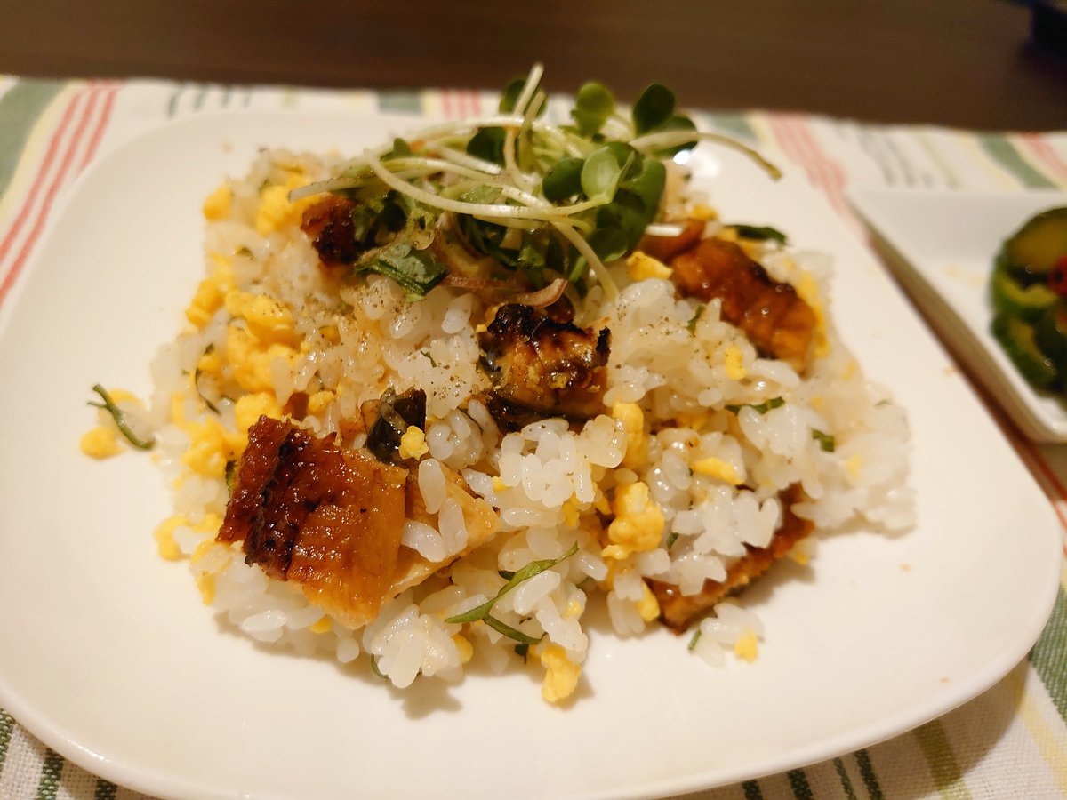 Asm On Twitter 今日はうなたまちらし 実家では うなぎと言えばこれだった １日早いけど 明日は忙しそうなので