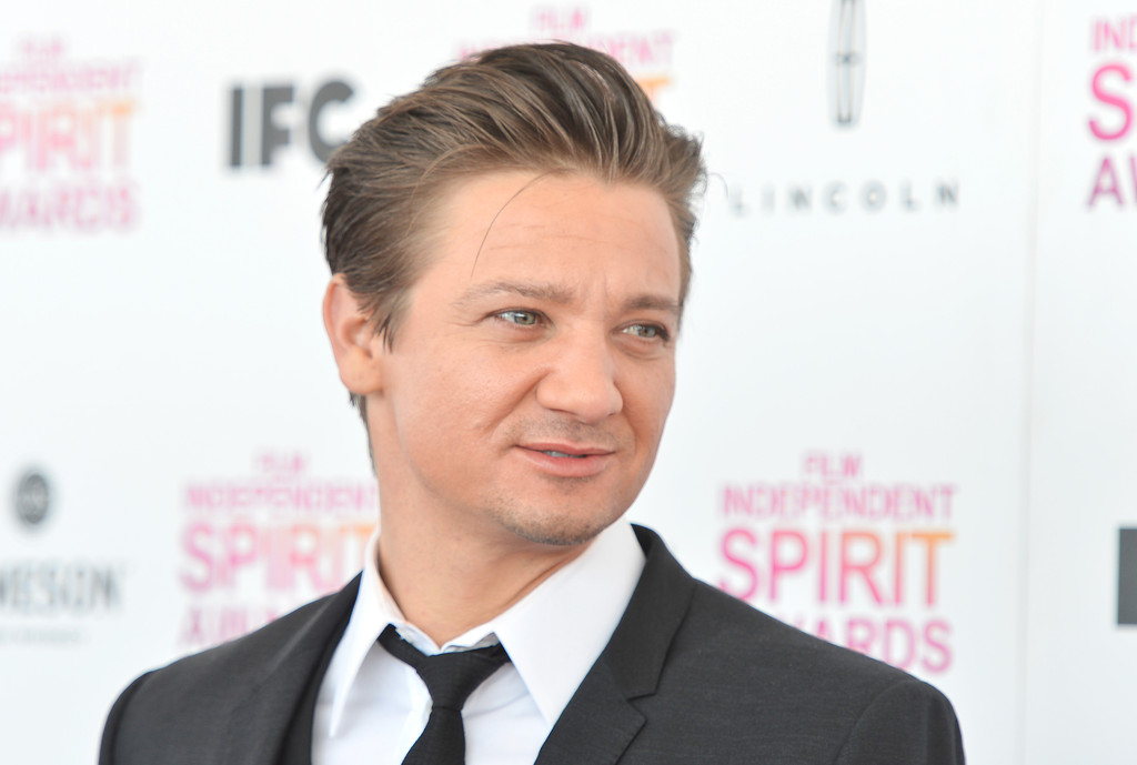 Naonao Jeremy Renner 13 Film Independent Spirit Awards At Santa Monica Beach Arrivals ジェレミー レナー