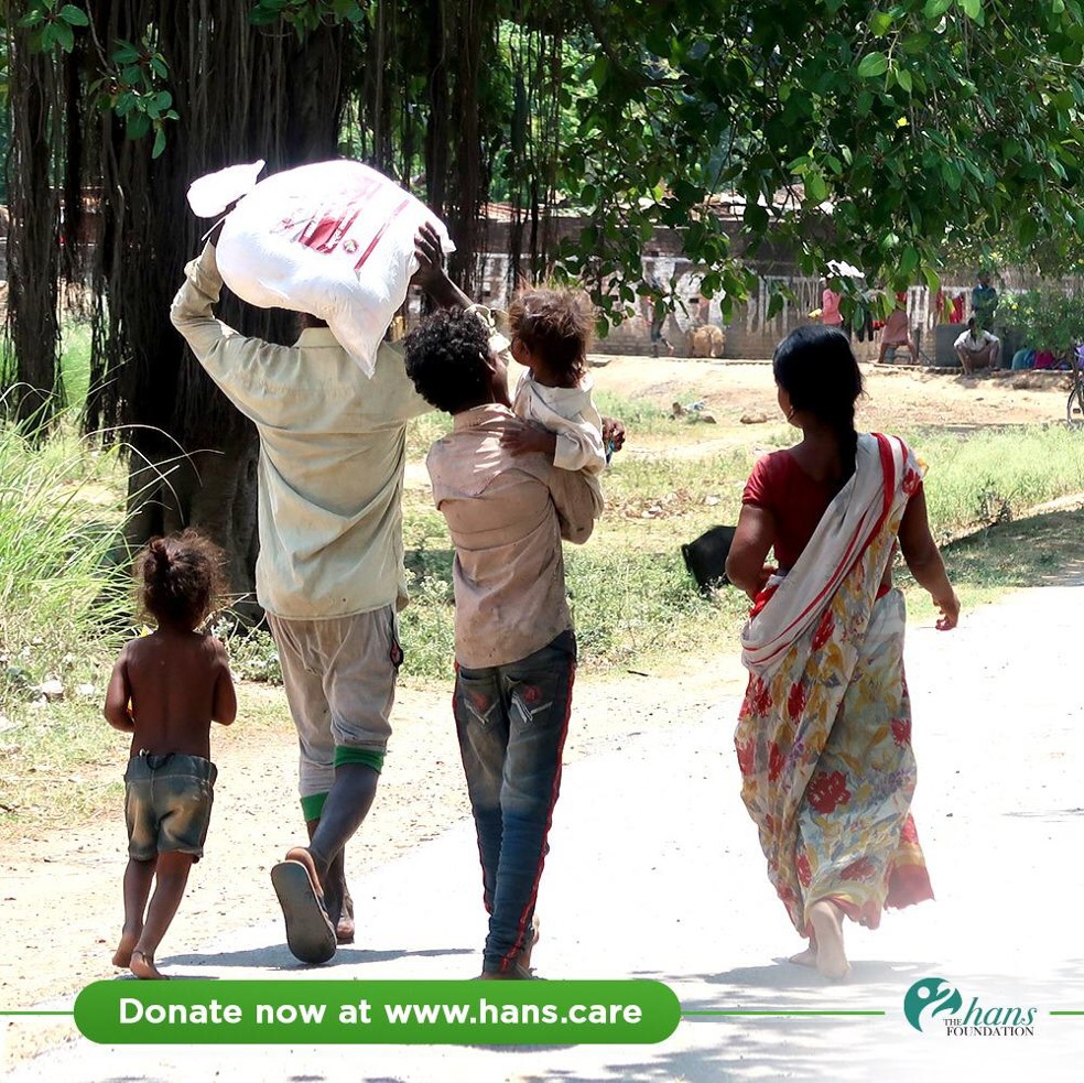 THF_INDIA's tweet photo. #SupportMigrantWorkers
Migrant labourers are the backbone of India’s informal sector and micro, small and medium enterprises. The COVID-19 pandemic and lockdown has created a humanitarian and health security challenge. https://t.co/pu9Gd2HGEI