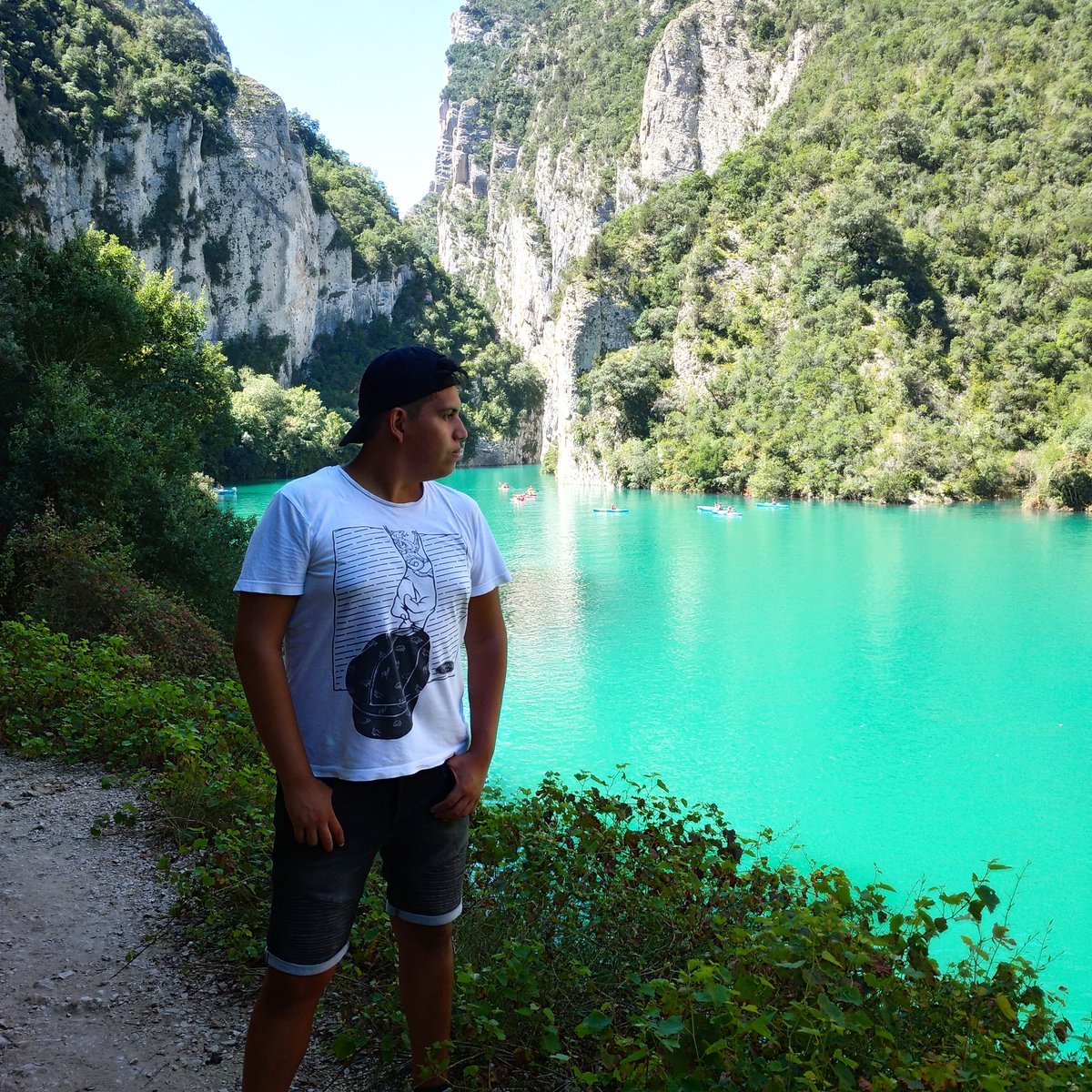 Sagedza's tweet photo. #gaytraveller #gayboy #gaysolo #montrebei #hikingadventures #gaybcn @boysxboysbcn https://t.co/AsQUg7SVCj