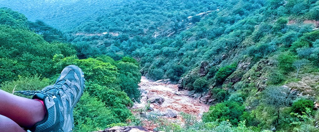 The road is beautifully tarmacked all the way to Lokichar (These pics are from between Ortum and Kainuk). The silt-heavy Maruny River (2 &3) contains gold deposits that the local community sieve from the river. Also on its banks is Marich Pass.