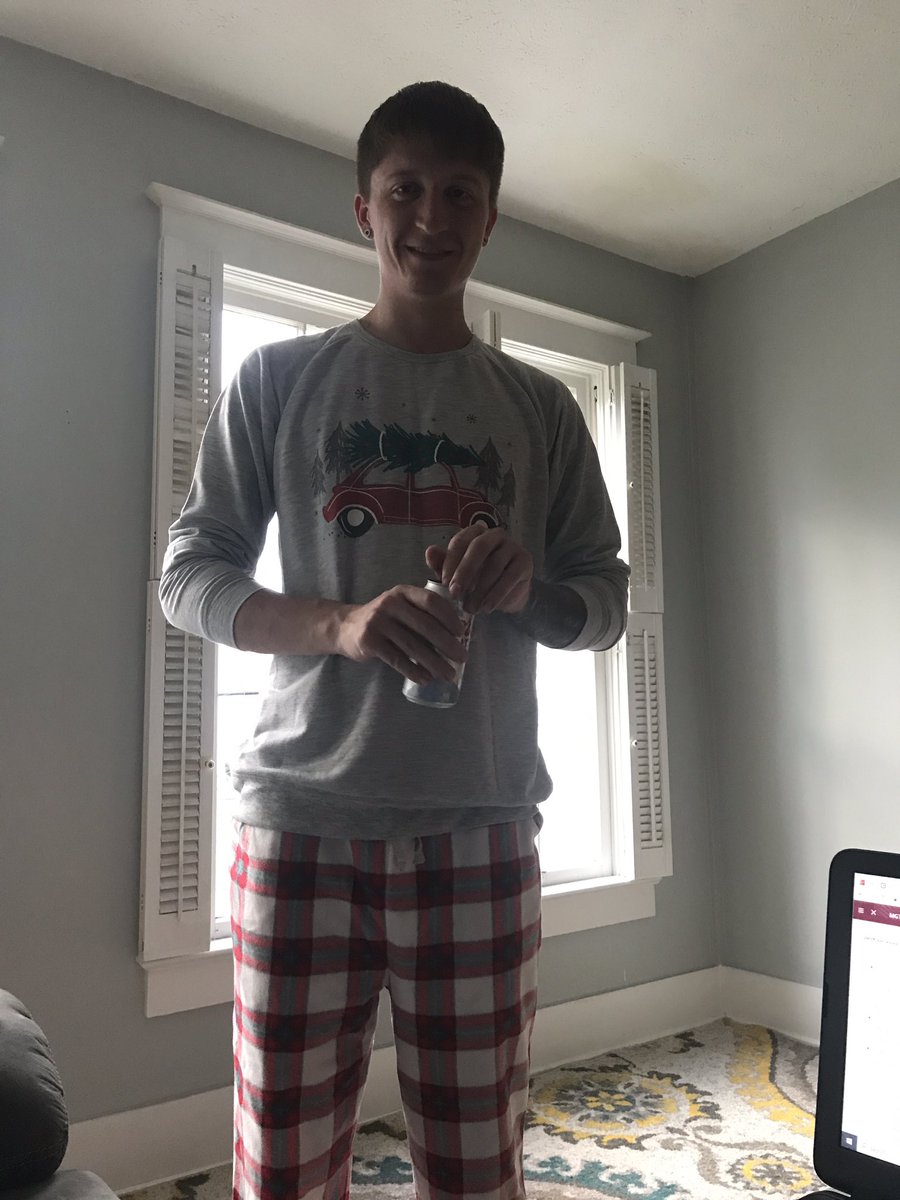 Savana_Fogle's tweet photo. I’ve decided to start snapping photos at random moments to document moments in our journey through life together. https://t.co/2aWK7QlavK