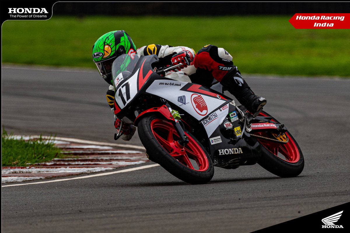 HondaRacingIND's tweet photo. How many 🔥 would you give to this thrilling #throwback?
We just miss watching them on the tracks!

#HondaRacingIndia #HondaRiders #IdemitsuLubeIndia #ThrowbackTrackdays https://t.co/MvKwH0sREZ