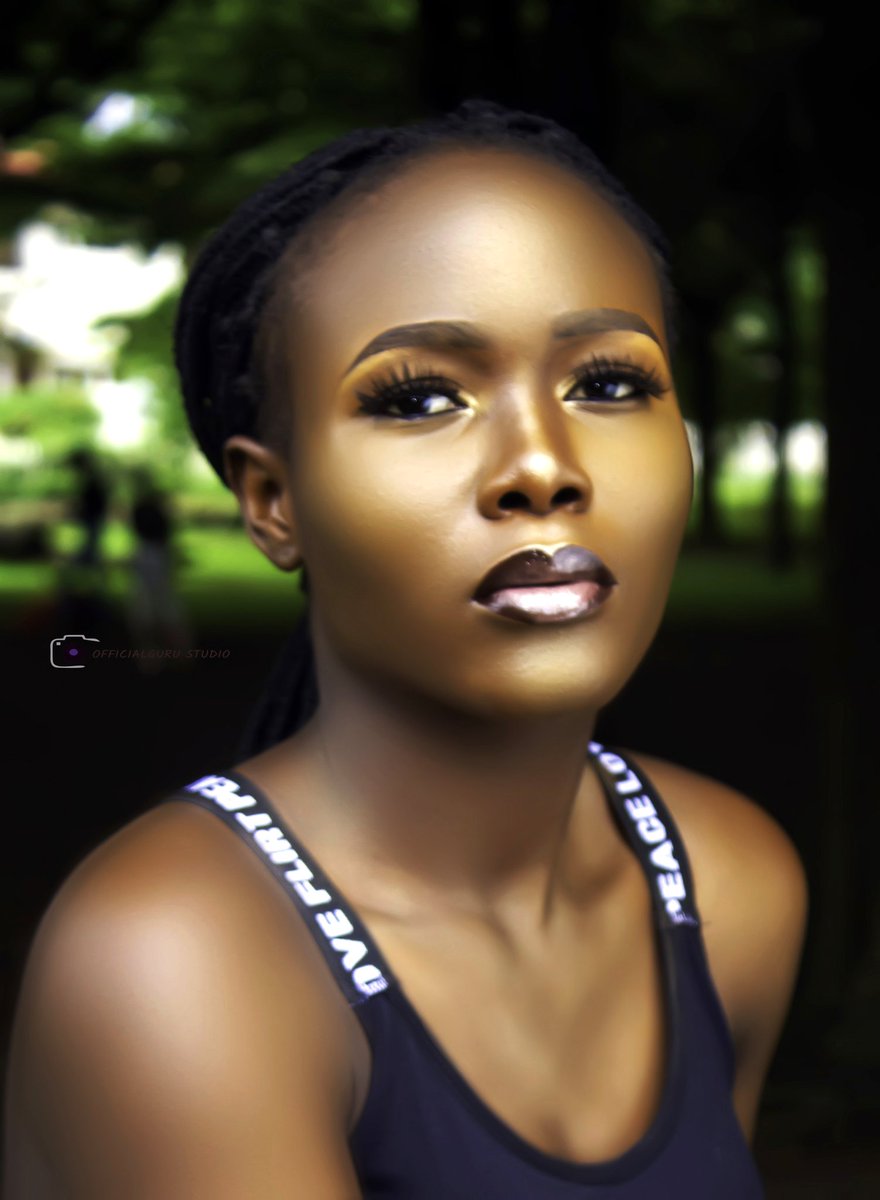 officialgurung's tweet photo. Here's our recent outdoor shoot, #LifeExpression
-Shot and Retouched @mc_official01
-Model Manager @sleekydamian231
-Makeup Artist - flora ville on IG
- location : Ibadan, Oyo state
RT, drop comment and remember to make referrals π #officialgurumedia #officialgustudio https://t.co/pRLiQlk6kP