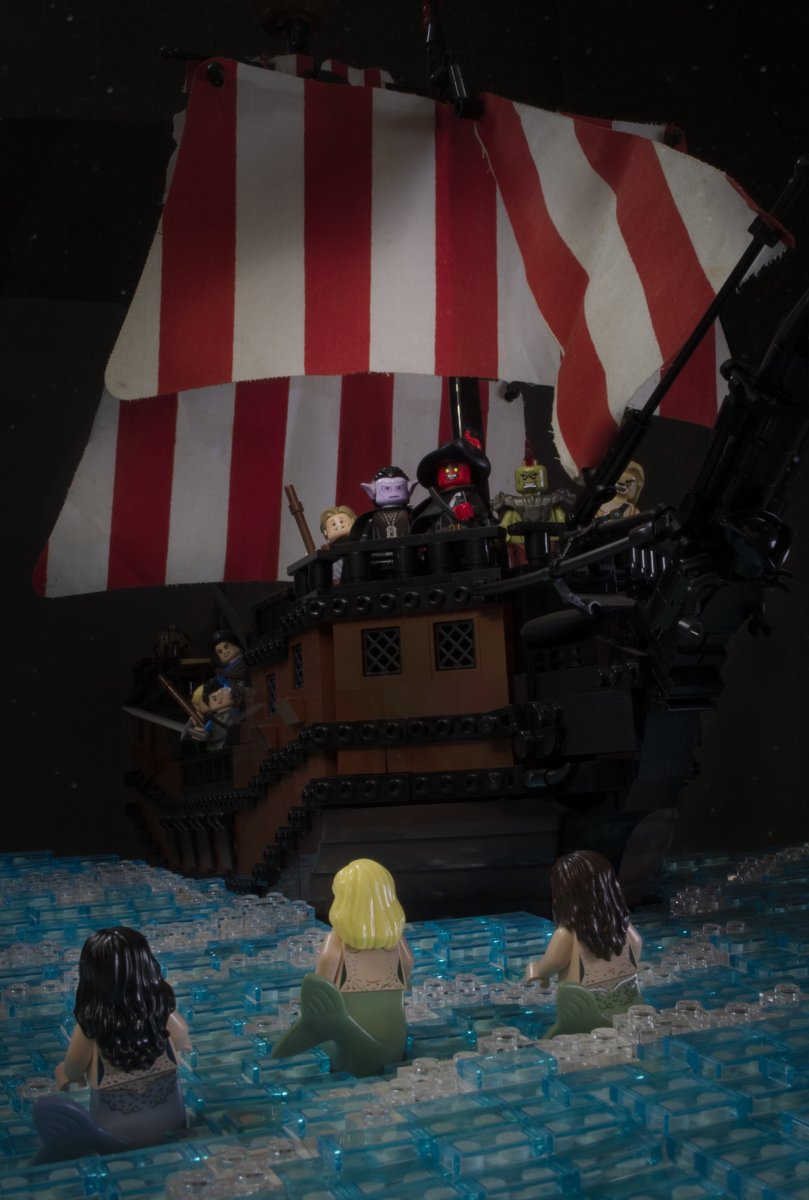 ben_cossy's tweet photo. (You'll have to zoom in on this one to see it in full) 
Alton and his pirate crew set sail on the high seas and encounter beautiful Sirens mid adventure!
#LEGO #Pirates https://t.co/O4UCuUyLV9
