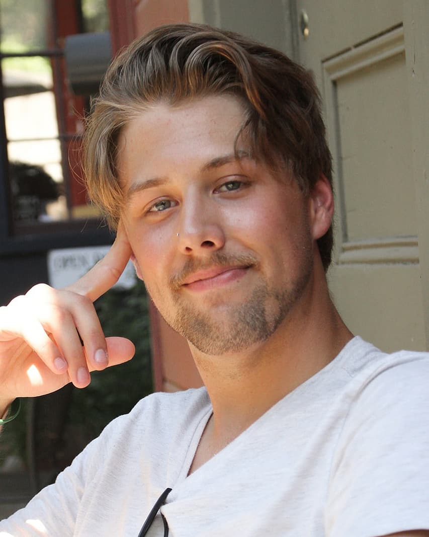 Jared Moore tweet media