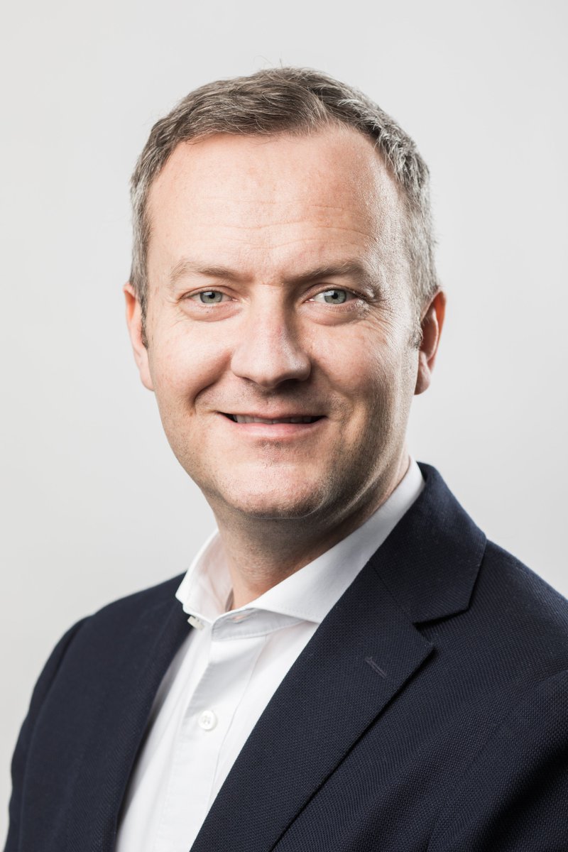 EW_Redaktion's tweet photo. "Jede Kilowattstunde, die nicht verbraucht wird, tut der Umwelt gut“. Im Interview mit der ElektroWirtschaft sprechen @Viessmann, #Etherma, @wibutler über die Auswirkungen der Corona-Krise, ihre Produktneuheiten 2020 und das zukunftsfähige Haus.
https://t.co/bIyRerwdcW https://t.co/LJwstipeAQ
