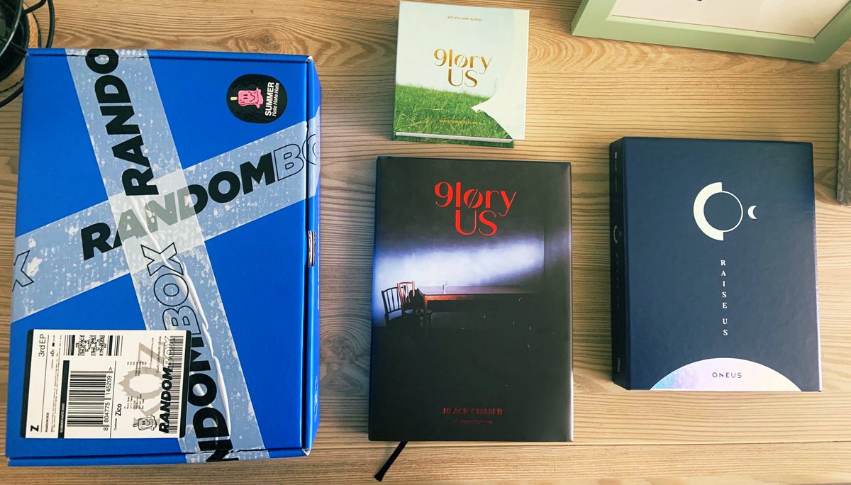 adrysuki's tweet photo. Commande @BoutiqueMusica bien reçue ! 😊
- #RANDOMBOX de #ZICO (sortie)
- #9loryUS de #SF9 (sortie)
- #RaiseUs de #ONEUS (2019)
Je suis toute excitée quand je reçois ma commande 😍😍
Unboxing dessous 👇🏽 https://t.co/p6491d9bRG