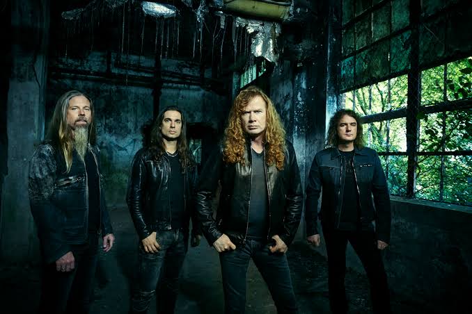David Ellefson yeni MEGADETH albümünün çılgınlık düzeyinde progresif olacağını söyledi! Bilindiği üzere Mustaine mayıs ayı başında vokal kayıtlarına başlamıştı.
<a href="/Megadeth/">Megadeth</a> <a href="/DaveMustaine/">Dave Mustaine</a>
.
#rock #metal #music #megadeth
#blackmetal