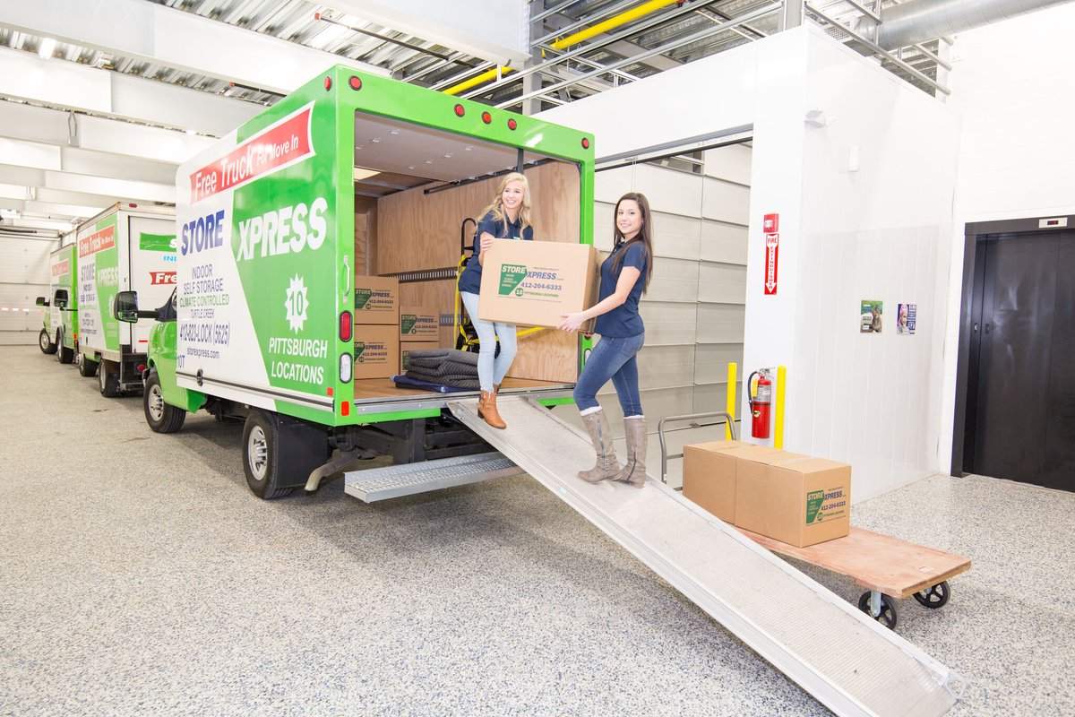 STORExpress's tweet photo. Our spacious drive-up facilities make moving and storing much easier!

#storexpress #pittsburgh #pghcommunity #pgh #community #heretohelp  #freetruck #storage #storageunits #selfstorage #driveup https://t.co/vGk0pQOigO