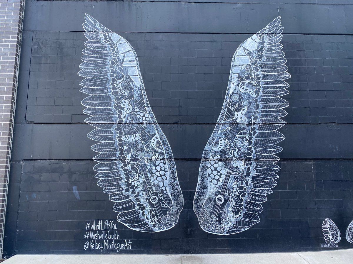 Amazing artists in Nashville. Check out #KelseyMontagueArt in The Gulch
#WhatLiftsYou  🕊️