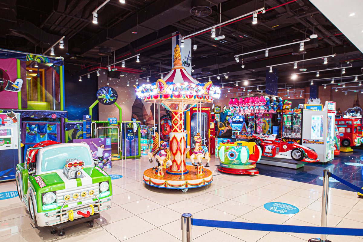 CityCtrMeaisem's tweet photo. This summer, benefit from #CCMeaisem’s unique shopping offers while your little ones hop around @MagicPlanetMENA! With necessary precaution measures in place to guarantee your children’s safety, a world of adventure and thrill awaits them👾 #GreatMoments https://t.co/uVayKSZQsv