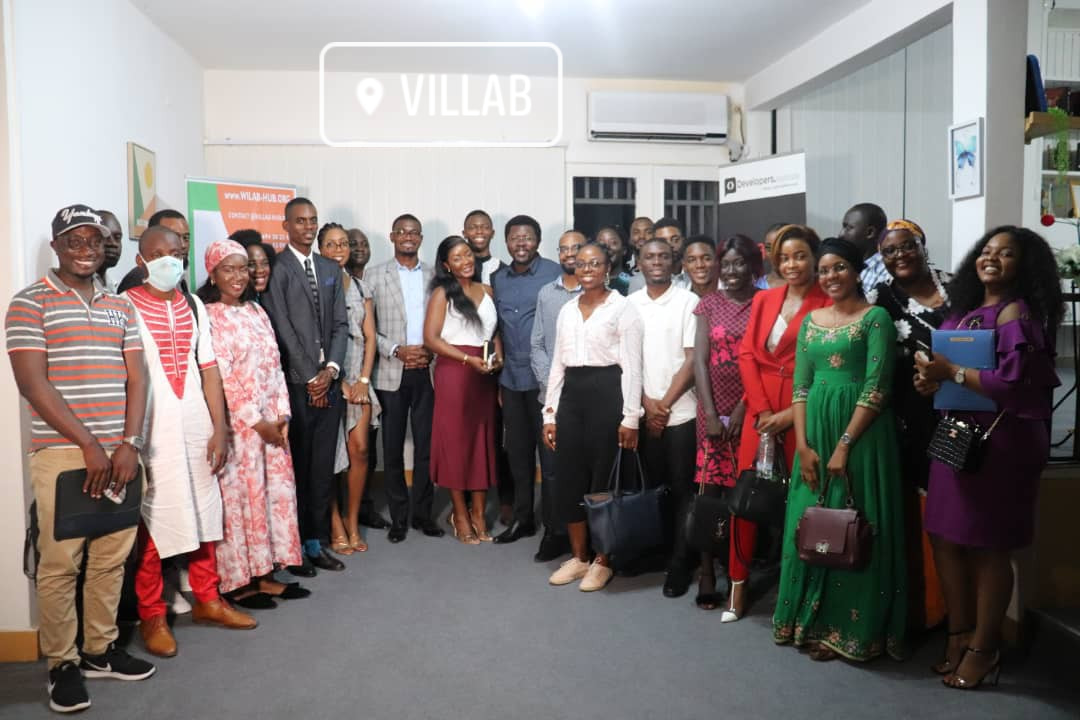 Tresor_Dirix's tweet photo. Coup d'essai, coup de maître pr la 1ère édition du #Programme_SWAP à #VillaB
Le thème était "FINANCEMENT ET GESTION D'UNE PME/STARTUP AU CAMEROUN"
Merci 🙏 aux participants et intervenants pr le rdv honoré
@Dr_NKOUM
@tatikoulbout
@amouochris
#Programme_SWAP
#BIMS_Enterprises https://t.co/2TWbWYAkFM