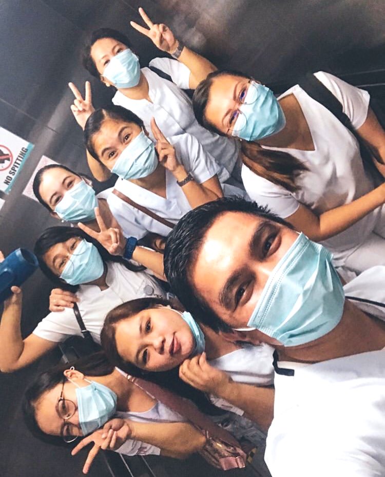 anama3186's tweet photo. Our shiftโs over & we all got tempted to take selfie inside the elevator. #happyRNs #AMshift https://t.co/FwiuxZhP2n