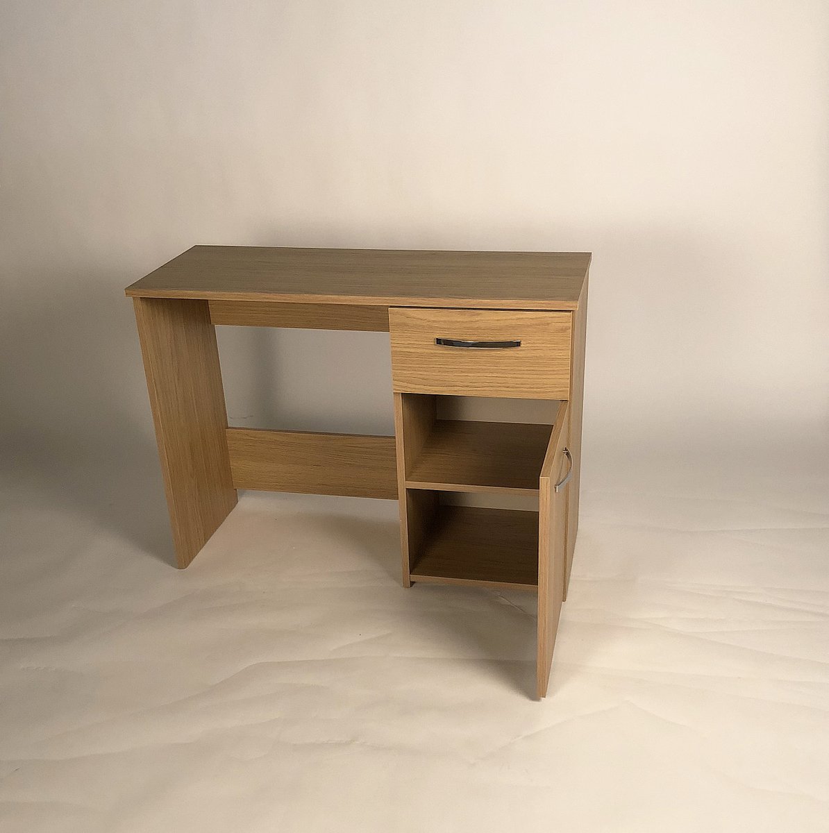 FlatPackDirect's tweet photo. Don't miss out on our great range of furniture, affordable prices to suit every home

#Orderonline #onlineshopstore #onlineshopping #furniture 
#freedelivery #MondayVibes #MondayMotivation #StaySafe https://t.co/02yLWHmrAa