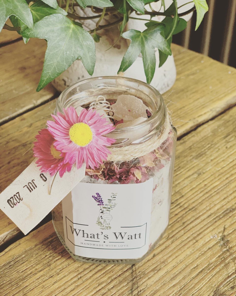 whatswattshop's tweet photo. There will be 4 crystals to collect , for selflove, protection, calmness and empowering 
This is Dead Sea salt it is blended with rose petals both are great for sensitive skin &amp; the lavender is perfect for a goods night sleep https://t.co/oJxNFtDCXx