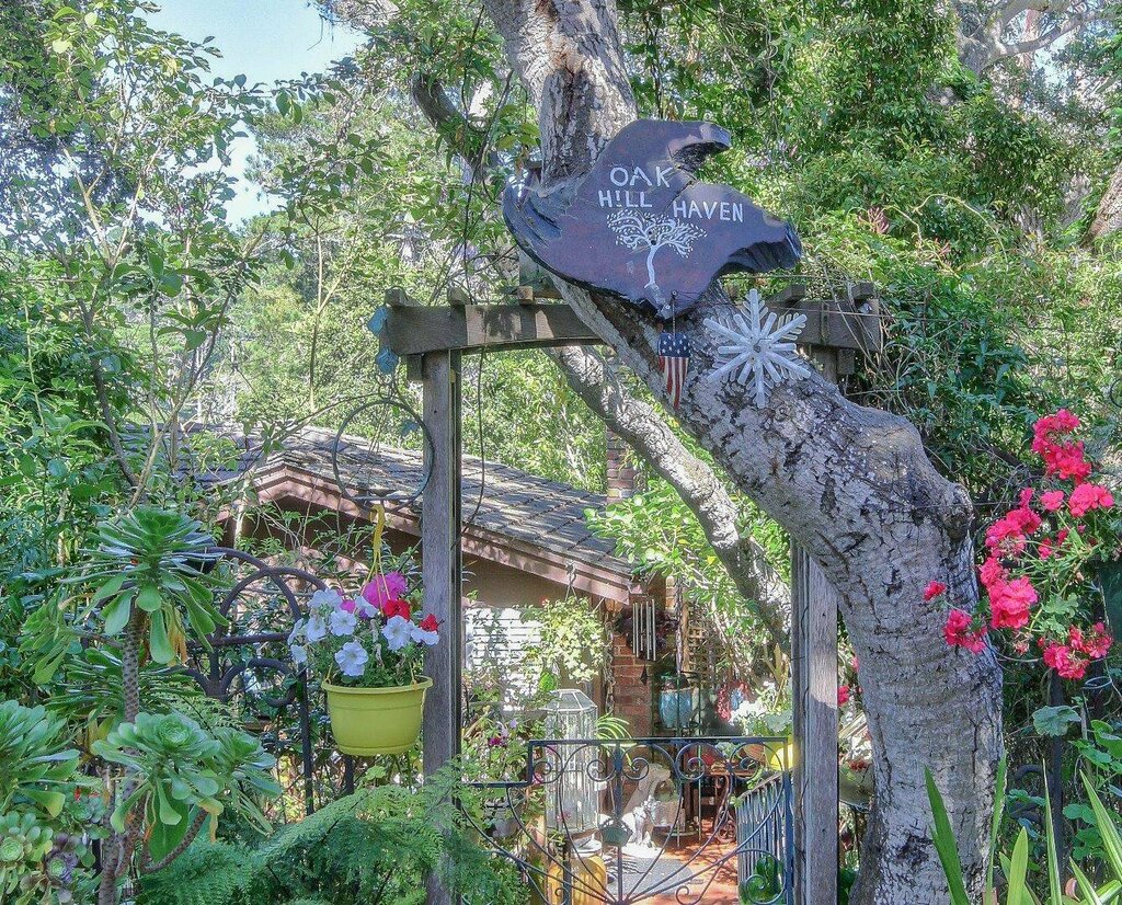 MJamesdesigns's tweet photo. https://t.co/sXtbHzIKrv Fairytale Cottage named “Oak Hill Haven” https://t.co/57eBIjuzOG