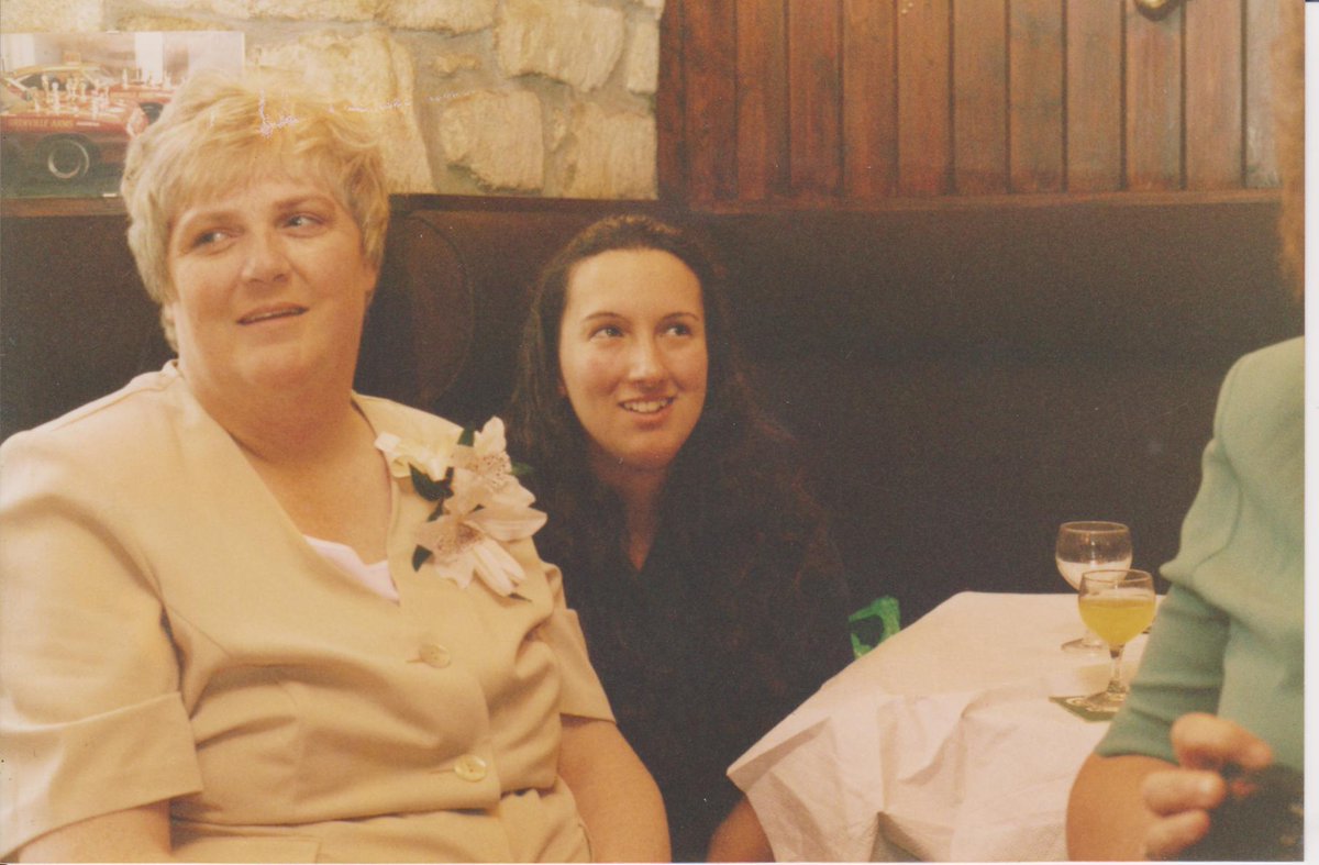 Today i has had the saddest day as my mummy did go to sleep for the long time...i'm much sad as is dad ...she was the besttest mummy