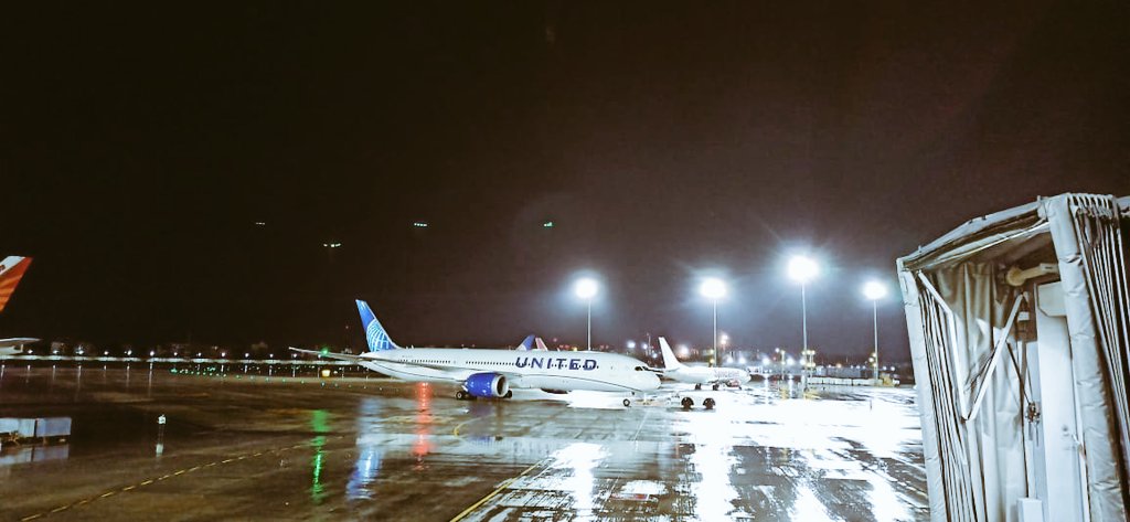 KhatkarPuneet's tweet photo. Delhi is back in business with a bang...Daily EWR and 3 SFO flights in a week....Great to be back in uniforms at the place where we always shine @weareunited  @AndreaNPunited @DLCatUnited  @ShivPattnaik https://t.co/sfOQmJwwOC