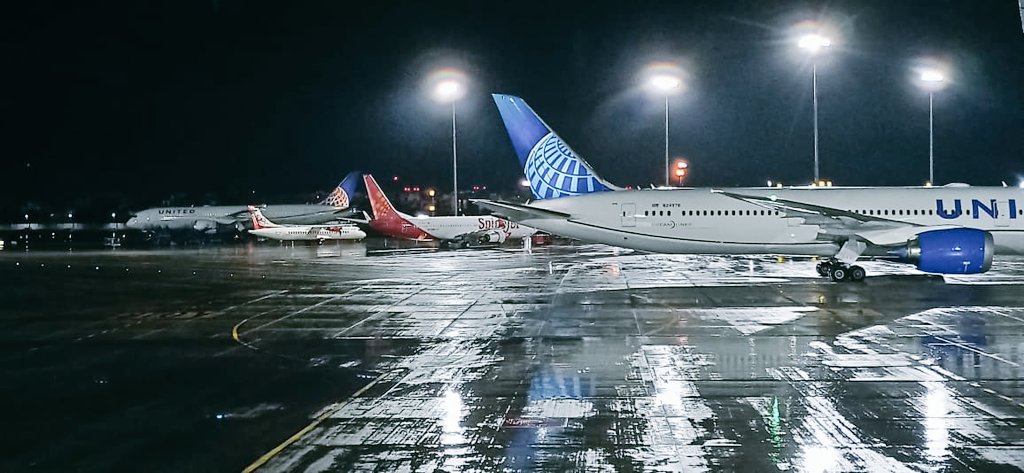 KhatkarPuneet's tweet photo. Delhi is back in business with a bang...Daily EWR and 3 SFO flights in a week....Great to be back in uniforms at the place where we always shine @weareunited  @AndreaNPunited @DLCatUnited  @ShivPattnaik https://t.co/sfOQmJwwOC