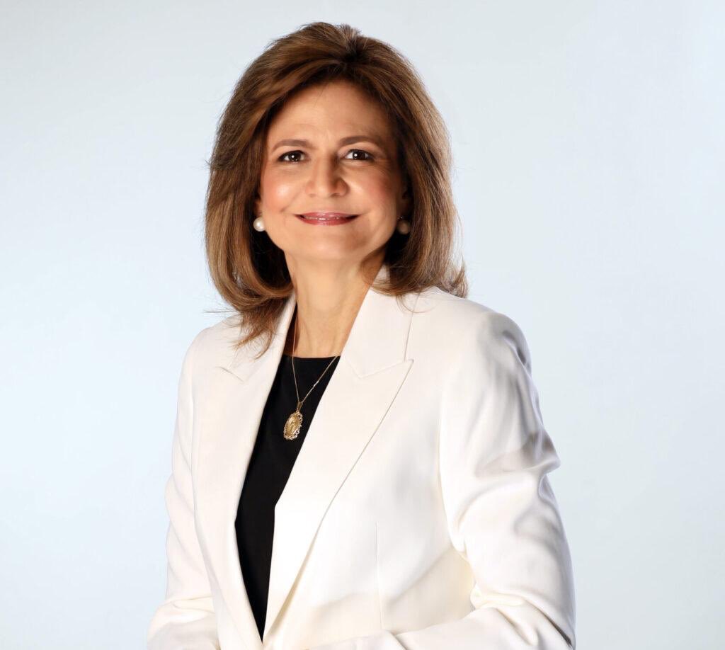 luisabinader's tweet photo. Nuestra Vicepresidenta Raquel Peña será confirmada como Coordinadora del Gabinete de Salud, a partir del próximo 16 de agosto, para dar seguimiento al más alto nivel a la pandemia. Este gabinete integrará todas las instituciones del sector salud bajo una sola Dirección. https://t.co/VuGdnq7pV1