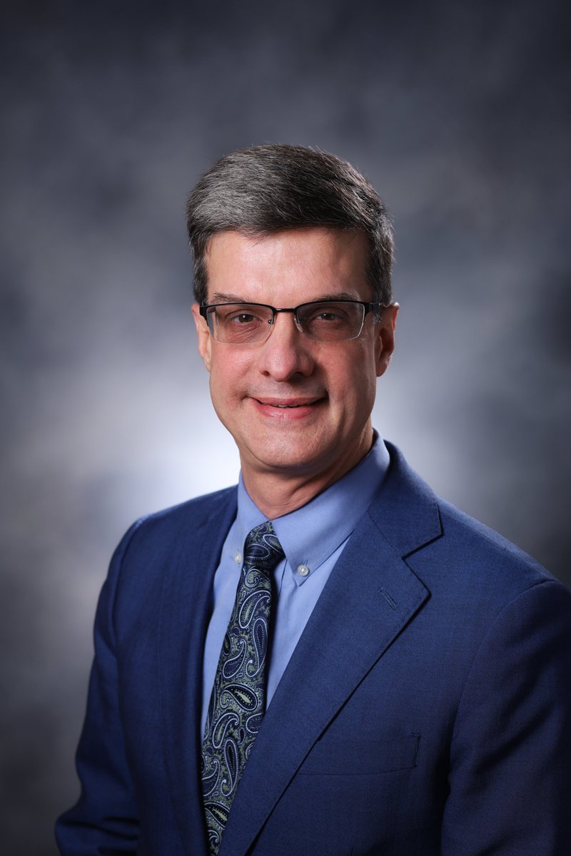 Welcome, Dr. John Fox! We're proud that John Fox, MD has joined OneOncology as Medical Director of Managed Care. Dr. Fox will play an integral role supporting partner practices to develop and optimize value-based care to achieve Quadruple AIM goals. oneoncology.com/blog/oneoncolo…