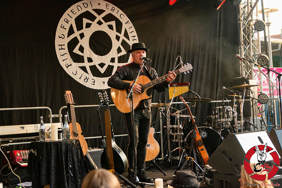 Fotos vom Eric Fish and Friends im Kammgarn Kaiserlautern online: bit.ly/2CtP1vW⁠
 #sts #openair #songwriter #ericfish #sts #summer #livemusic #cb