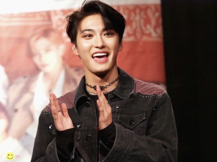 hehetmoniie's tweet photo. i’d literally do anything just to see them this genuinely happy and protect them at all cost. @ATEEZofficial #ATEEZ #에이티즈 https://t.co/OpvE5ebdB0