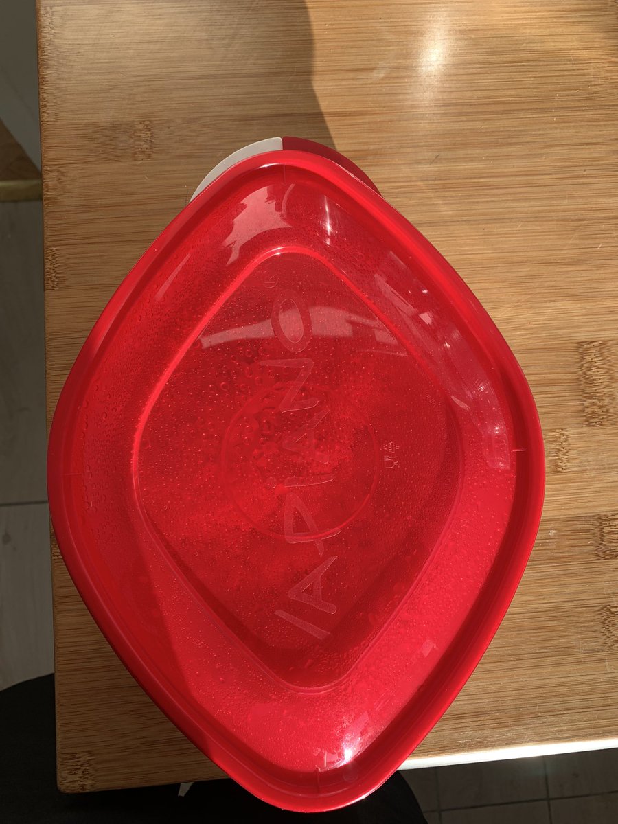 loweGbe's tweet photo. Donc je laisse du vapiano chez moi je rentre en pensant remplir mon ventre je vois ça .... https://t.co/e5j9e4BUVu