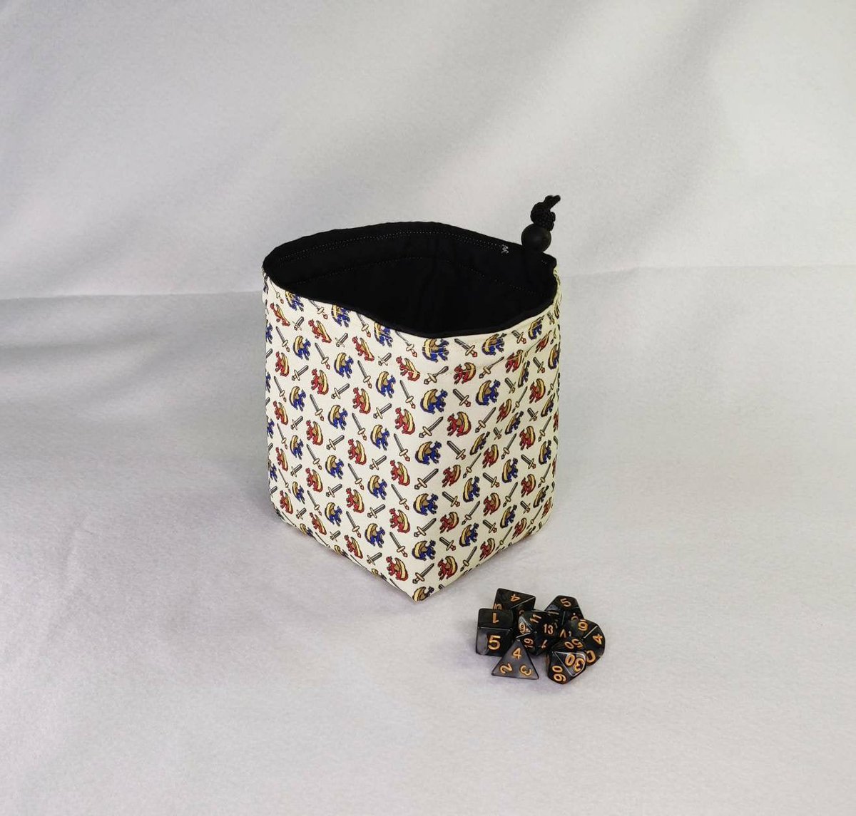 bags4dice's tweet photo. Who likes their dragons pixelated? #boardgame #dungeonsanddragons #dicebag #dnd #rpg #tilepouch https://t.co/sADEQkyjny https://t.co/SWdG69WaJc