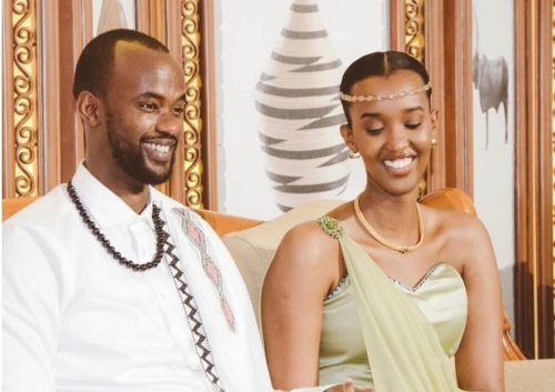 ShiftmediaU's tweet photo. #SHIFTMEDIA Ug | Kigali, Rwanda | Gossip: The Rwanda first family could barely hide their joy and happiness as they welcomed a grandchild.
Rwandan President Kagame broke the news and announced that he was now a grandparent after his daughter Angie Ingabire gave birth. https://t.co/XcVcZ7UqBN