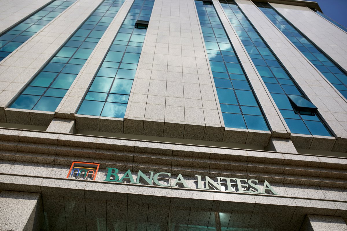 Banca Intesa tweet media
