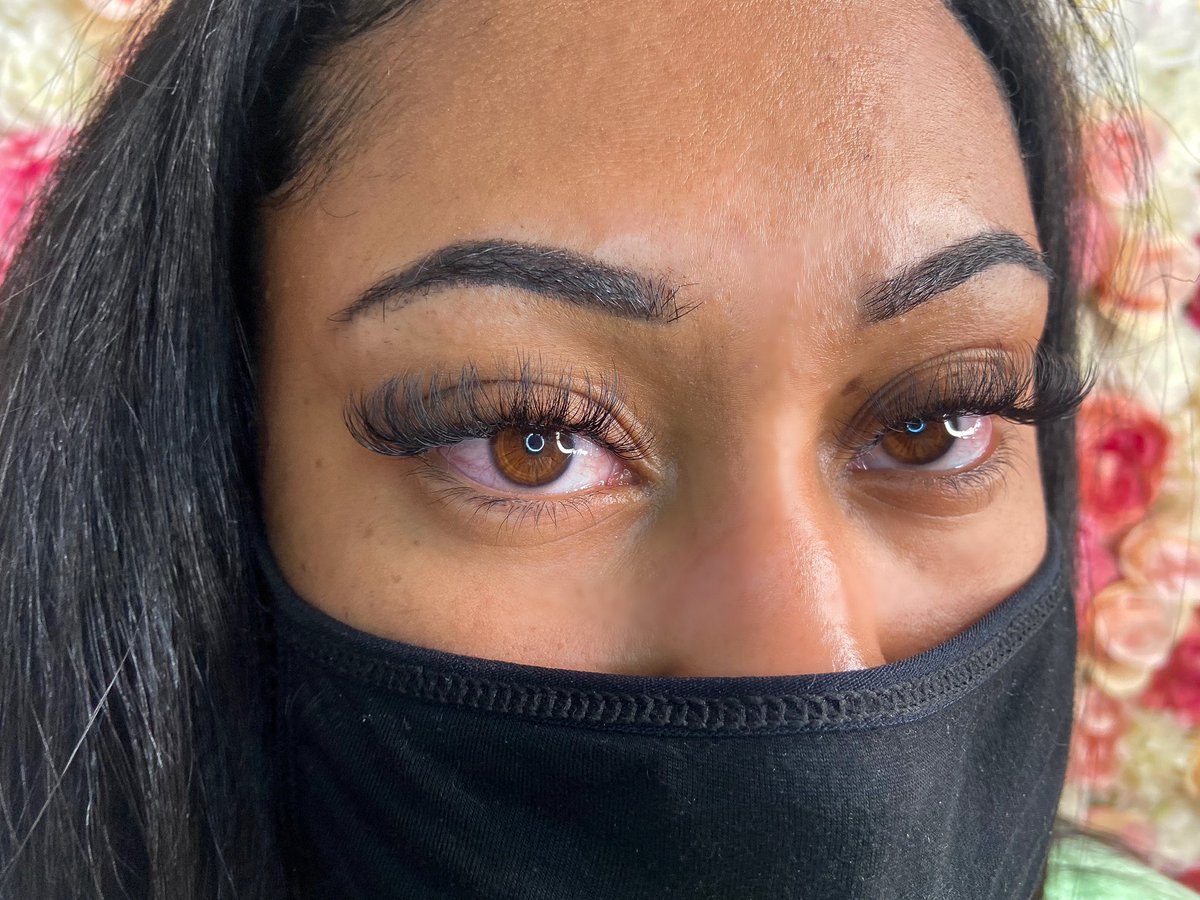 jaznaeevonne's tweet photo. I’m a 20 year old lash tech in Grand Rapids mi, a rt goes a long way ! https://t.co/MEIMkMJLBZ