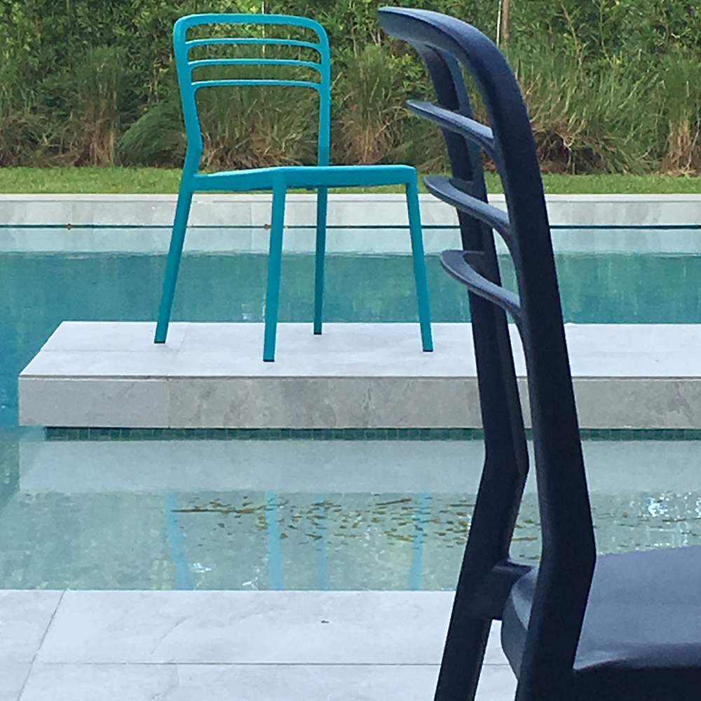 Social distancing in style #kannoa_outdoor #outdoorliving #outdoorfurniture #Louiechair #summer2020