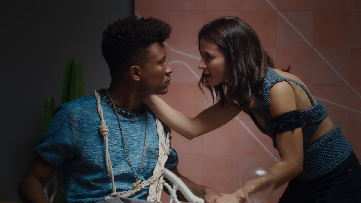 PreviouslySerie's tweet image. #3PorCientoNetflix
#3PorCiento

🔴NOVEDAD🔴

La 4T llegará a @NetflixES el 14 de AGOSTO.

Aquí os dejamos las fotos promocionales de la temporada.