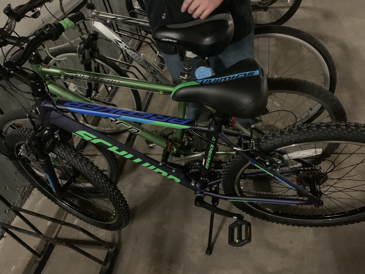 bikeindexstolen's tweet photo. STOLEN - Blue Schwinn https://t.co/srh2REghXm https://t.co/hwKg6VN68d
