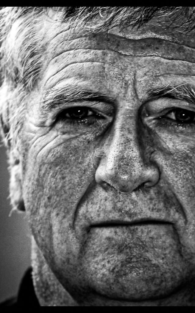 SaleSharksRugby's tweet photo. Sale Sharks can confirm that the funeral of club legend Alan Blease will be held at 1pm tomorrow via video link.

If you would like to follow the live stream of the funeral, please contact sam.diamond@salesharks.com for the login details.

#SharksFamily https://t.co/NugTqfJq6d