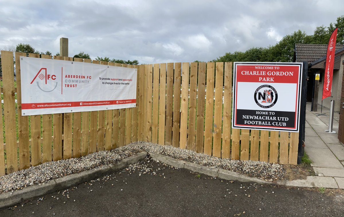 AFCCT's tweet photo. 🔴⚪️ It feels good to be back! 🔴⚪️

A great 1st day of our Summer Coaching @NewmacharUtd! 

Spaces still available for next week, see below for info on how to book! ⬇️

📞 01224 631903  
💻 https://t.co/HrAfW4melW https://t.co/cL36skOH5m