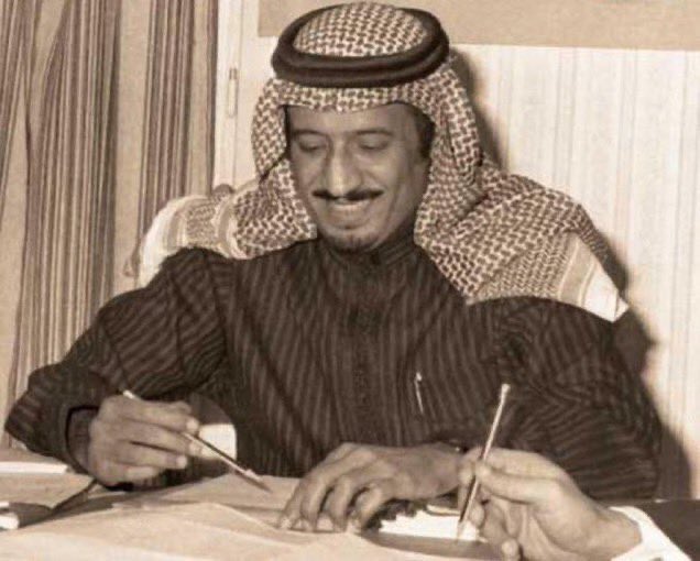 nyqlld's tweet photo. #سلمان_بن_عبدالعزيز
سلامتك يانظر عيني ،الف لاباس ❤️❤️ https://t.co/BhaOk2BEL3