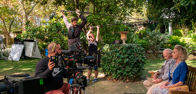 🎬  .<a href="/CineICAA/">ICAA</a>  ha convocado las ayudas selectivas para la #producción de largometrajes sobre proyecto, dotadas con 11,9 millones de euros. Atención❗️❗️El plazo comienza hoy y finaliza el próximo 10 de agosto.
ow.ly/fekb30qZwQT